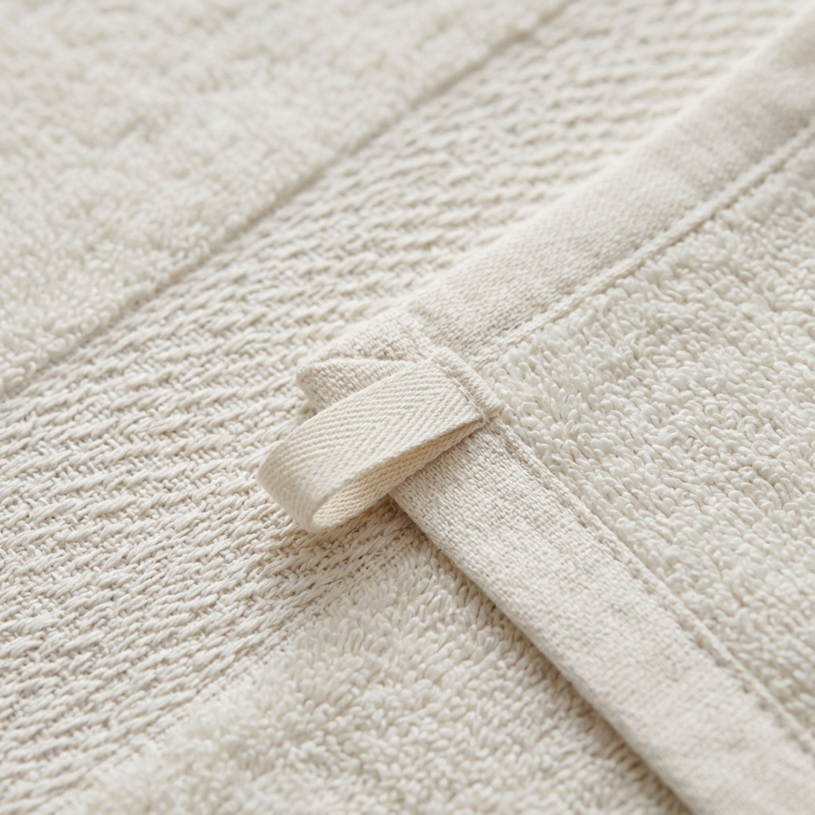 Tastl Courtline Cotton Terry Sports Towel 18 x 36 in Natural White - Detail view